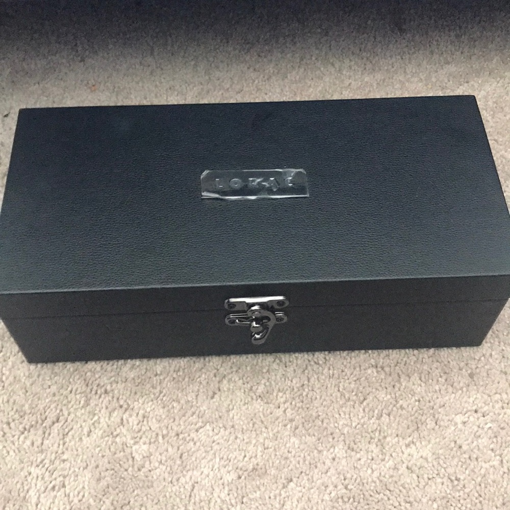 LOrac lipstick and gloss box